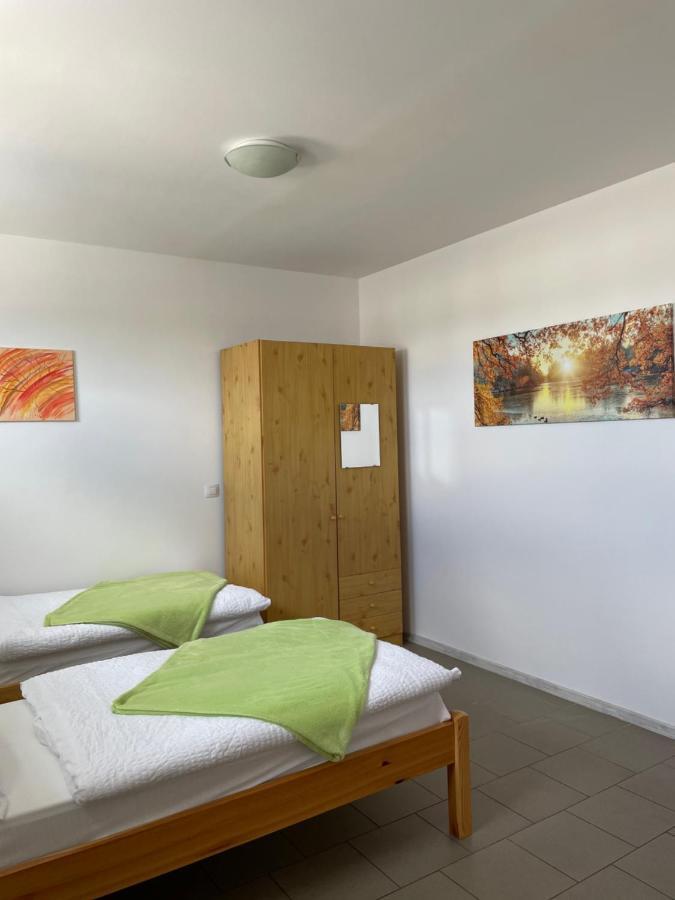 Twt Motel Triptis Kültér fotó