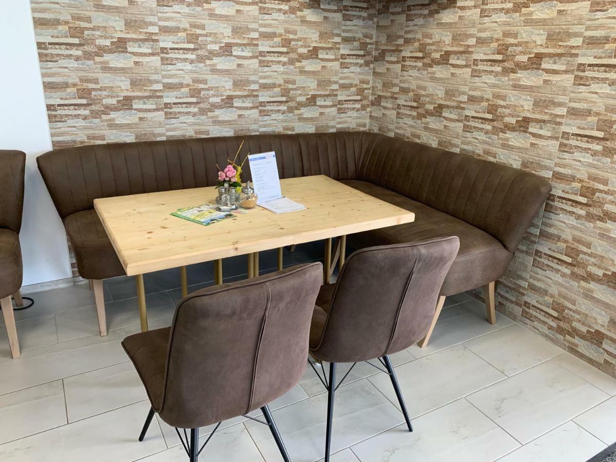 Twt Motel Triptis Kültér fotó